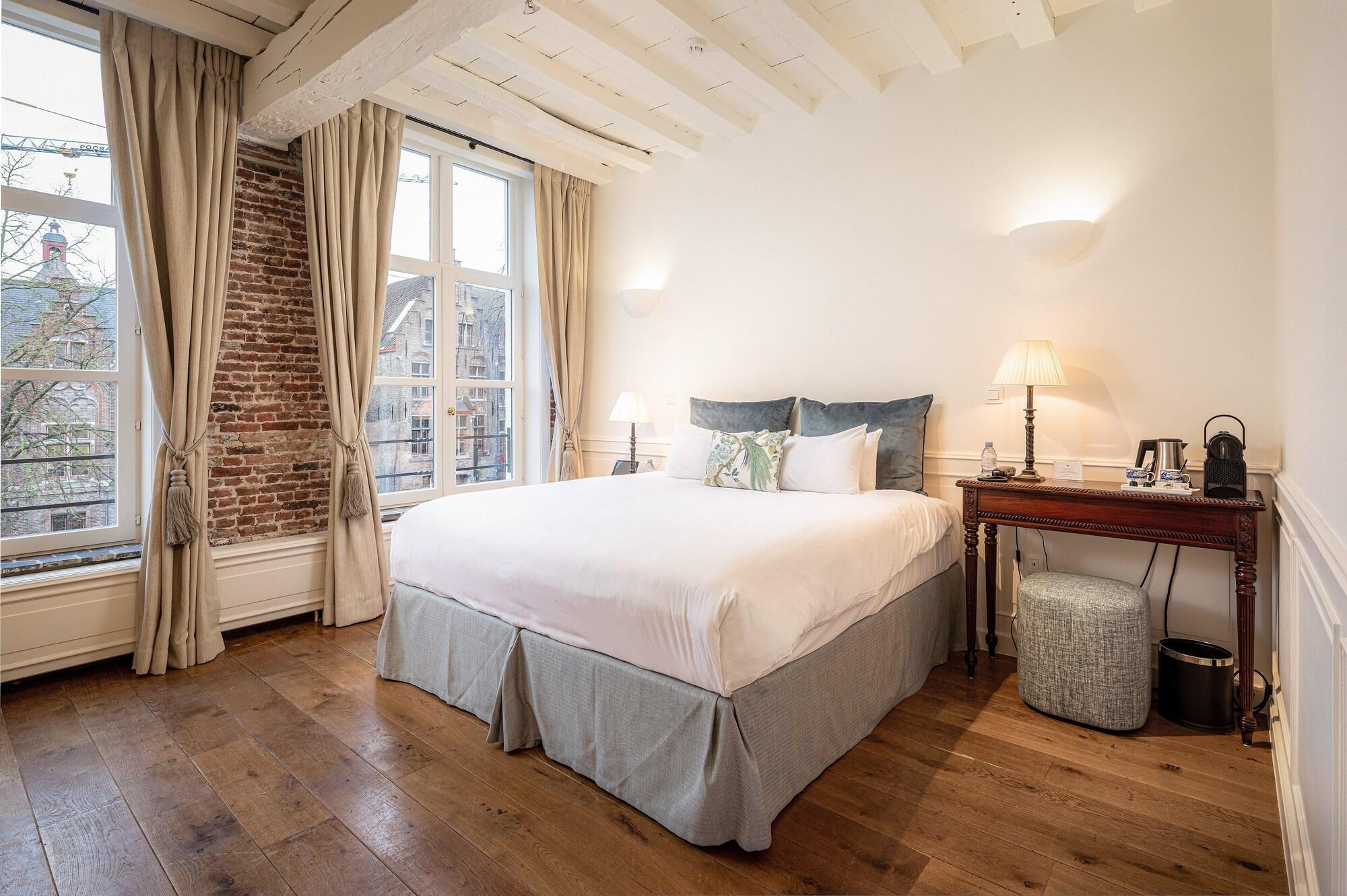 Executive Room with Canal View,1438128490:JPEG