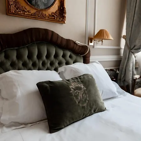 Relais & Chateaux Hotel Heritage-3