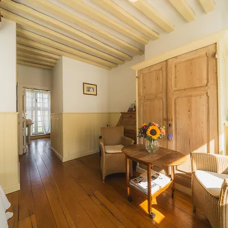 B&B Number 11 Exclusive Guesthouse-3